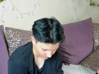 Raven-Radiant's Live Sex Cam Show