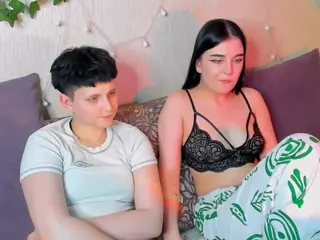 Raven-Radiant's Live Sex Cam Show