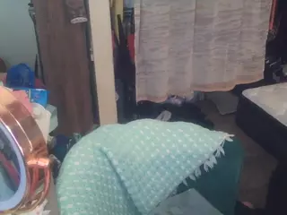 squirtg0dd3ssxxxx's Live Sex Cam Show