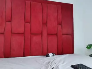 Scarleett-29's Live Sex Cam Show
