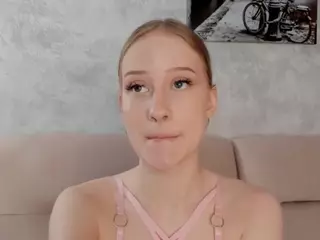 VeronaBiers's Live Sex Cam Show