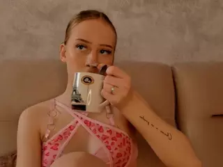 VeronaBiers's Live Sex Cam Show