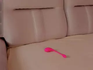 VeronaBiers's Live Sex Cam Show