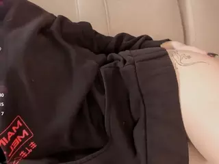 VeronaBiers's Live Sex Cam Show