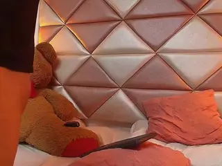 honeys-fx's Live Sex Cam Show