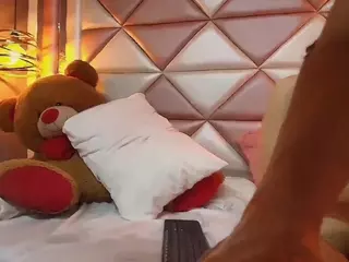 honeys-fx's Live Sex Cam Show