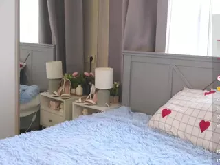 Lina's Live Sex Cam Show