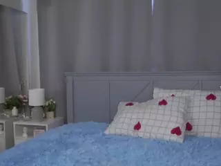 Lina's Live Sex Cam Show