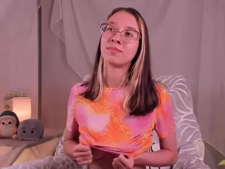 MilaMounberry's Live Sex Cam Show