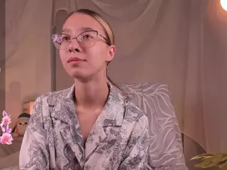 MilaMounberry's Live Sex Cam Show