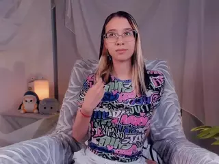 MilaMounberry's Live Sex Cam Show