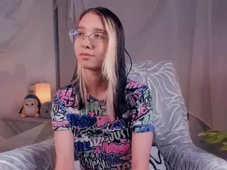 MilaMounberry's Live Sex Cam Show