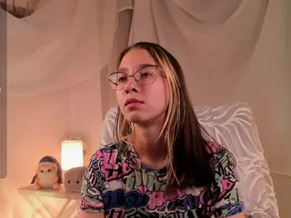 MilaMounberry's Live Sex Cam Show