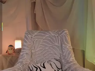 MilaMounberry's Live Sex Cam Show