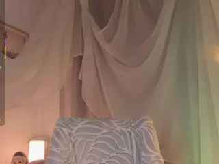 MilaMounberry's Live Sex Cam Show