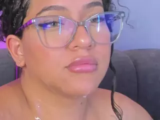tatii-moon's Live Sex Cam Show