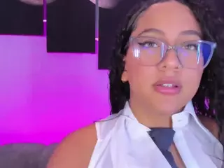 tatii-moon's Live Sex Cam Show