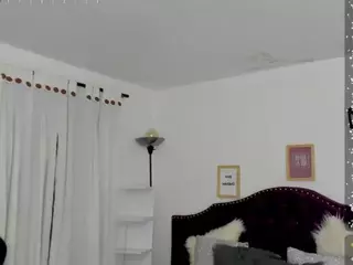 aleja17xxx's Live Sex Cam Show