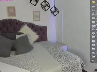 aleja17xxx's Live Sex Cam Show