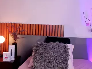 AlessaRoma's Live Sex Cam Show