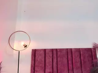 AlessaRoma's Live Sex Cam Show