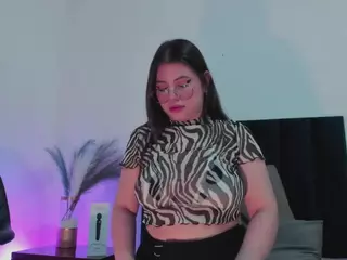AlessaRoma's Live Sex Cam Show