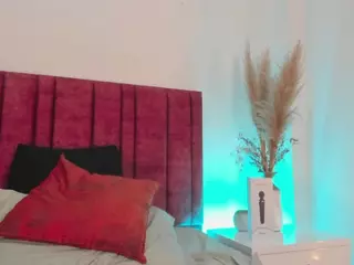 AlessaRoma's Live Sex Cam Show