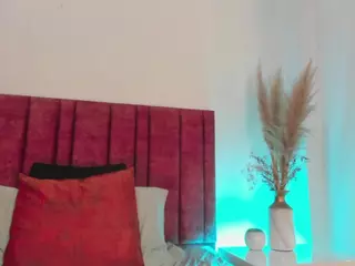 AlessaRoma's Live Sex Cam Show
