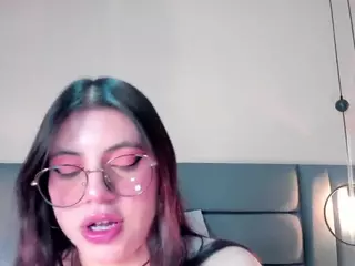 AlessaRoma's Live Sex Cam Show