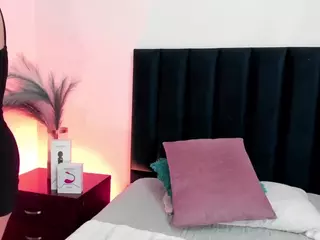 AlessaRoma's Live Sex Cam Show