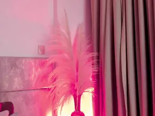 AlessaRoma's Live Sex Cam Show
