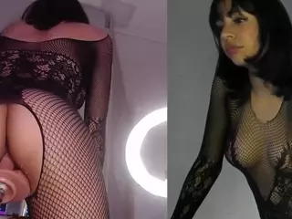 Dolly-Mae's Live Sex Cam Show