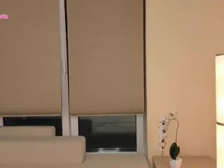 EdlaCowee's Live Sex Cam Show