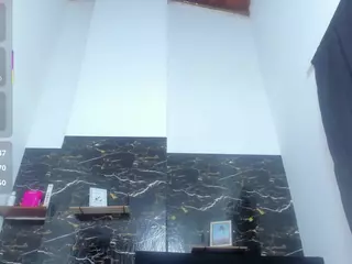 lolabunny68's Live Sex Cam Show