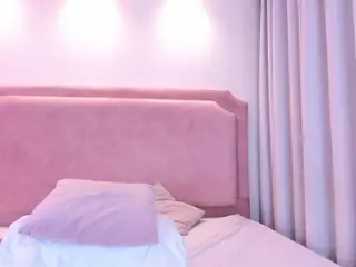 sophiawhitee's Live Sex Cam Show