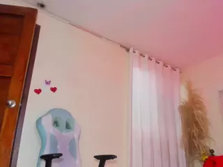 zully-jones's Live Sex Cam Show