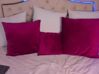 annie-russel's Live Sex Cam Show