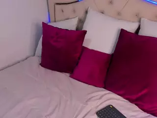 annie-russel's Live Sex Cam Show