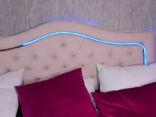 annie-russel's Live Sex Cam Show