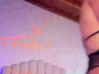 AnnyArango's Live Sex Cam Show
