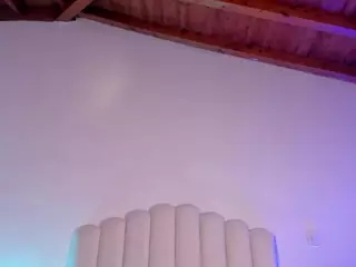 AnnyArango's Live Sex Cam Show