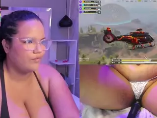 Mhia-Rey's Live Sex Cam Show