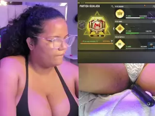 Mhia-Rey's Live Sex Cam Show