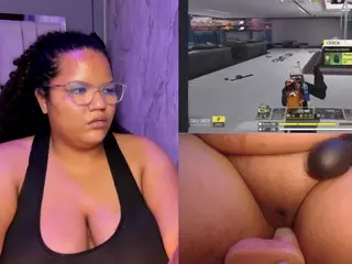 Mhia-Rey's Live Sex Cam Show