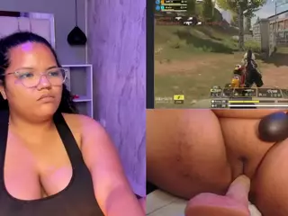 Mhia-Rey's Live Sex Cam Show