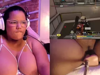 Mhia-Rey's Live Sex Cam Show