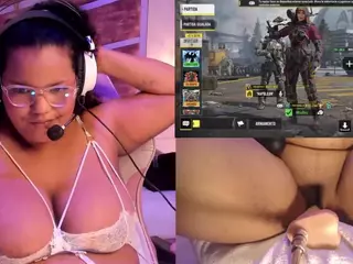 Mhia-Rey's Live Sex Cam Show