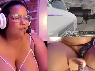 Mhia-Rey's Live Sex Cam Show