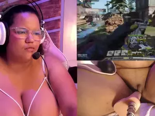 Mhia-Rey's Live Sex Cam Show