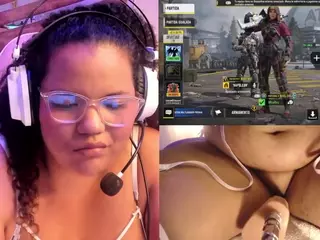 Mhia-Rey's Live Sex Cam Show